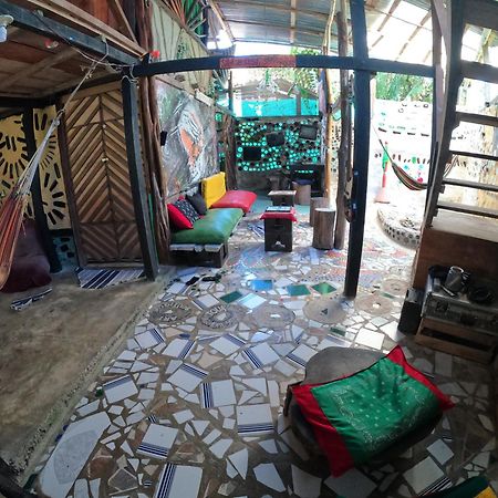Capurganá Reciclarte Galeria Hostal المظهر الخارجي الصورة